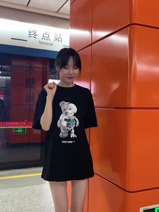 智桃lucky微密圈图片下载,抖音网红智桃Lucky的时尚穿搭秀